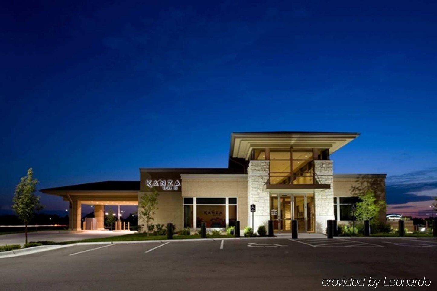 Hampton Inn & Suites Wichita-Northeast Удобства фото