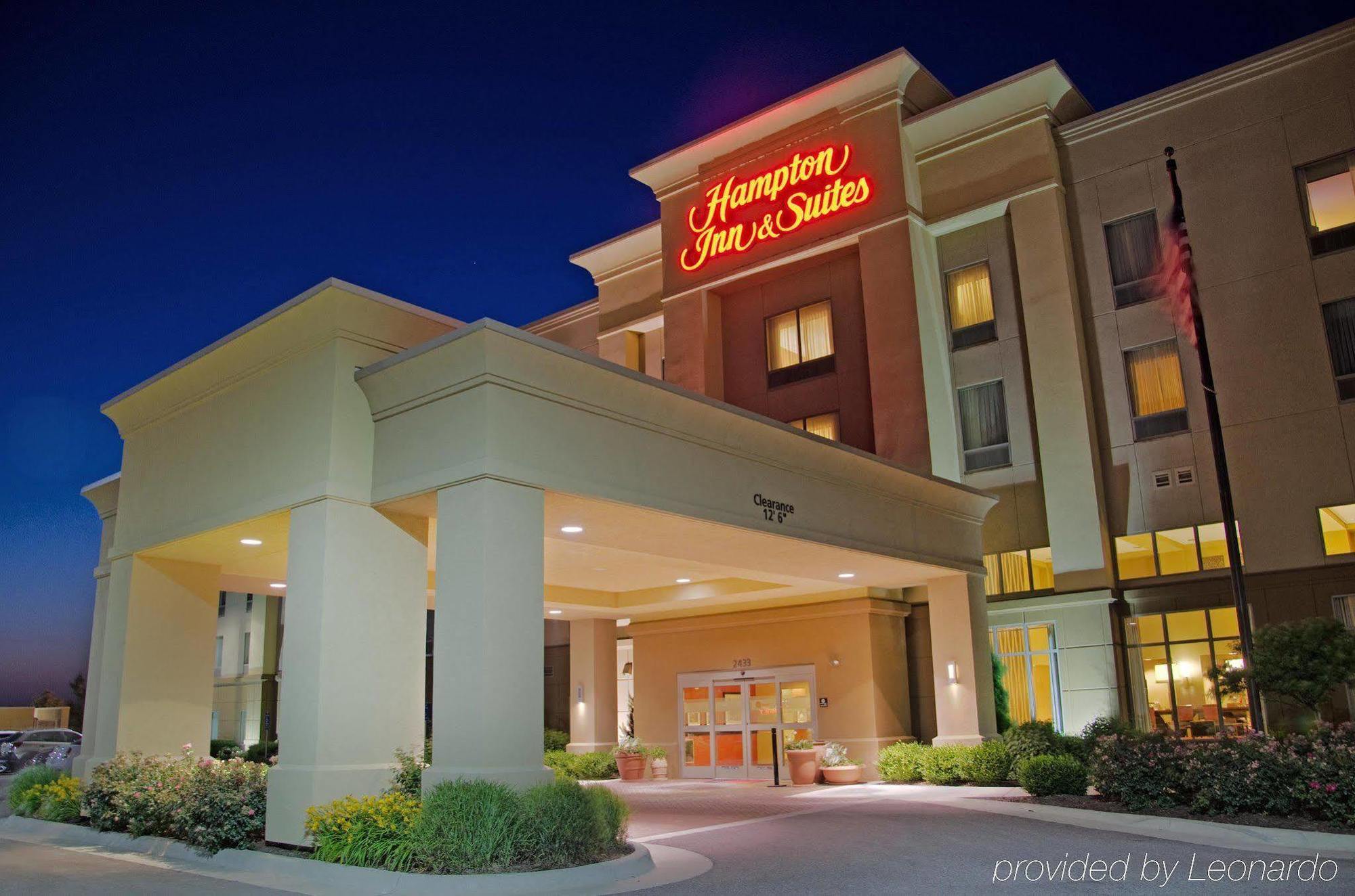 Hampton Inn & Suites Wichita-Northeast Экстерьер фото